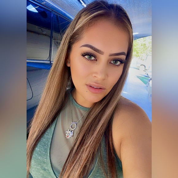 yessica8075